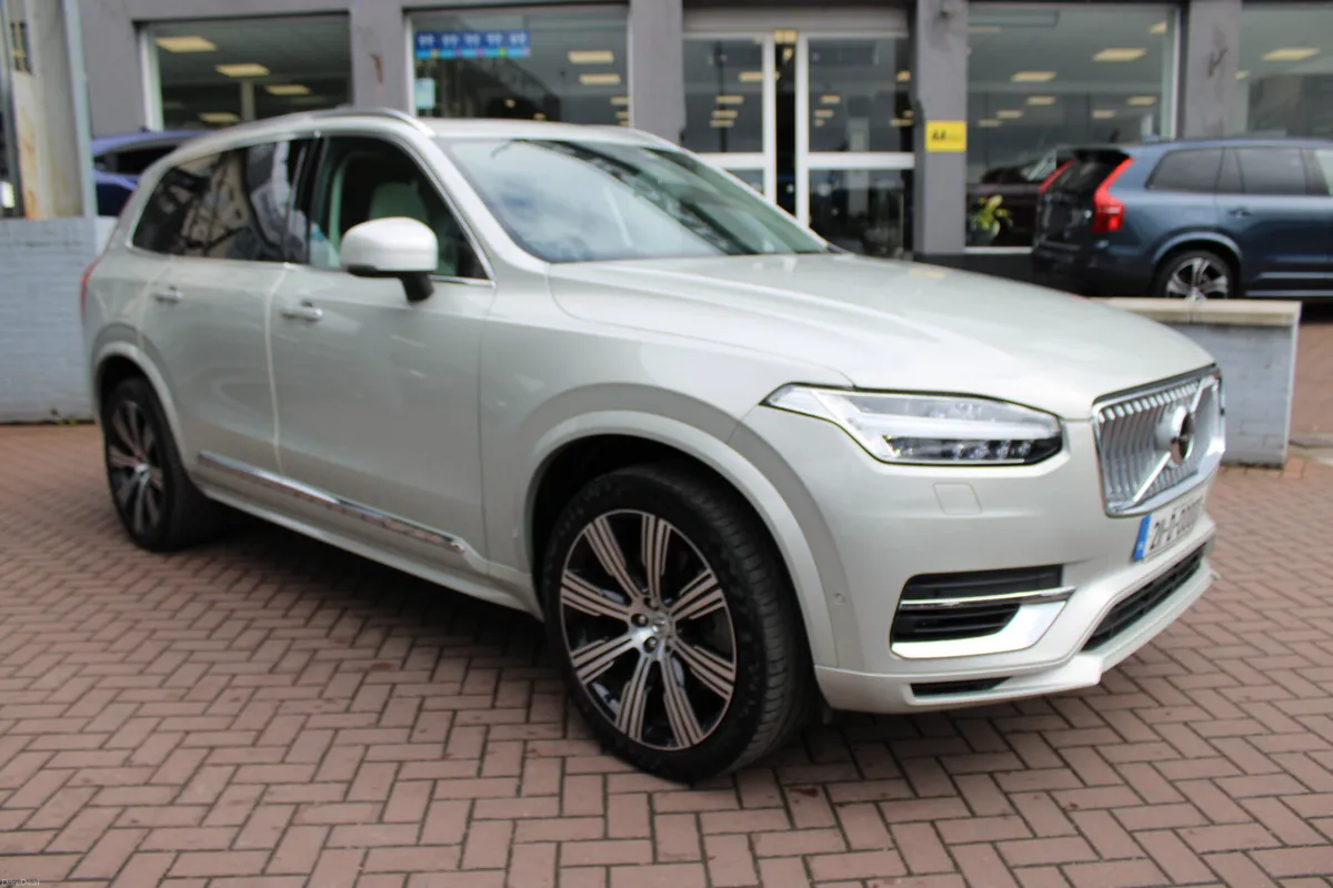 T8  PHEV INSCRIPTION EDITION 5DR 7SEATER 20,920KMS - Image 2