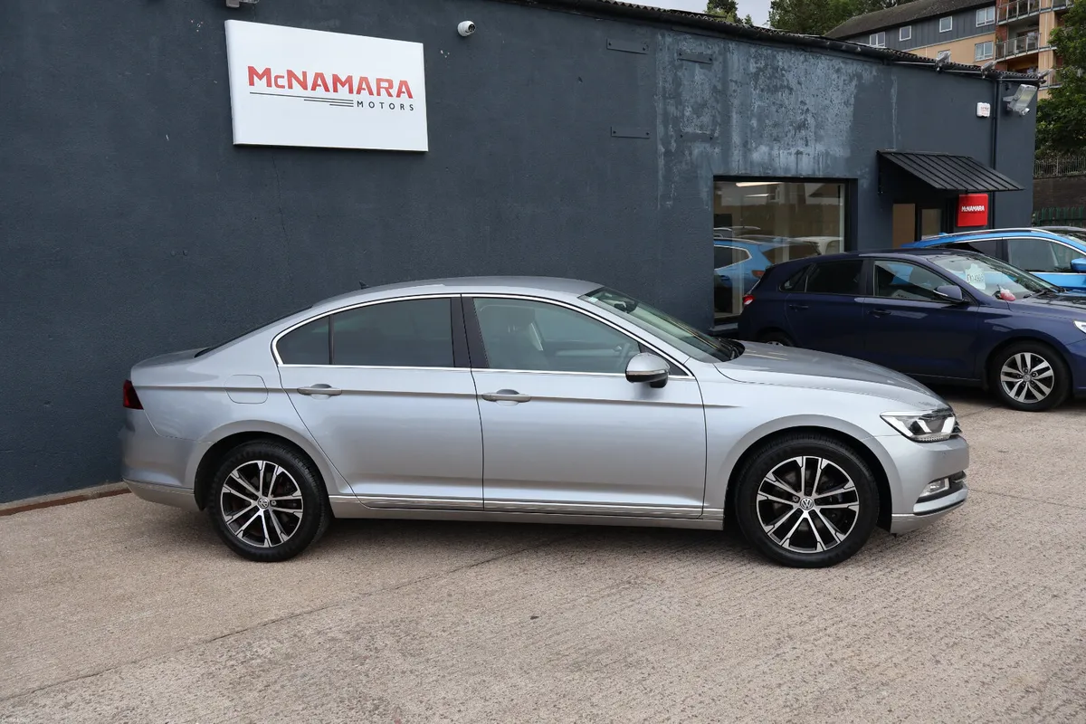 Volkswagen Passat Highline Only 62,000Km 'As New' - Image 2