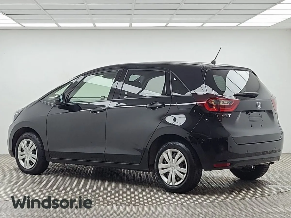 Honda Fit 1.5 Auto Hybrid - Image 3