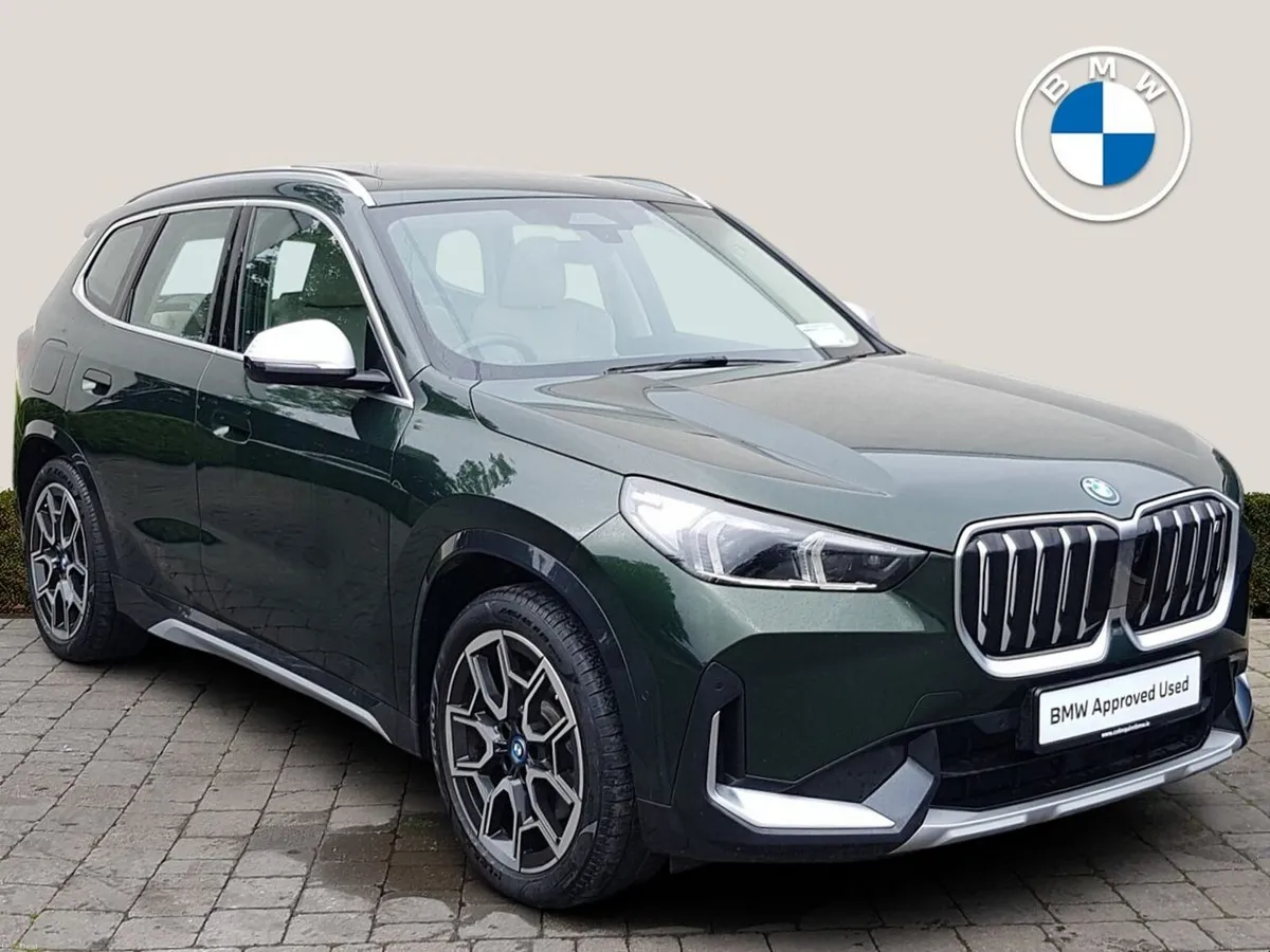 BMW iX1 xDrive30 xLine - Image 1