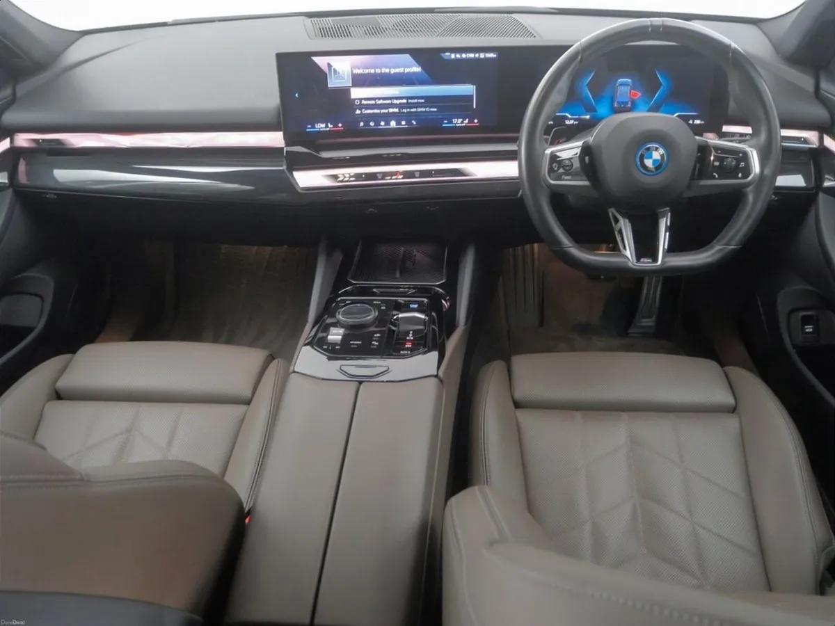 BMW i5 eDrive40 M Sport Saloon - Image 4