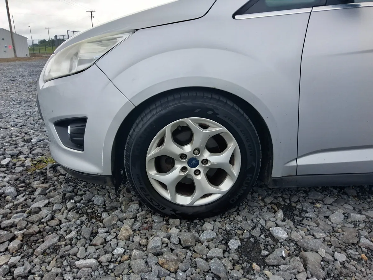 Maindealer Auction Unreserved Ford C-Max 2012 - Image 4