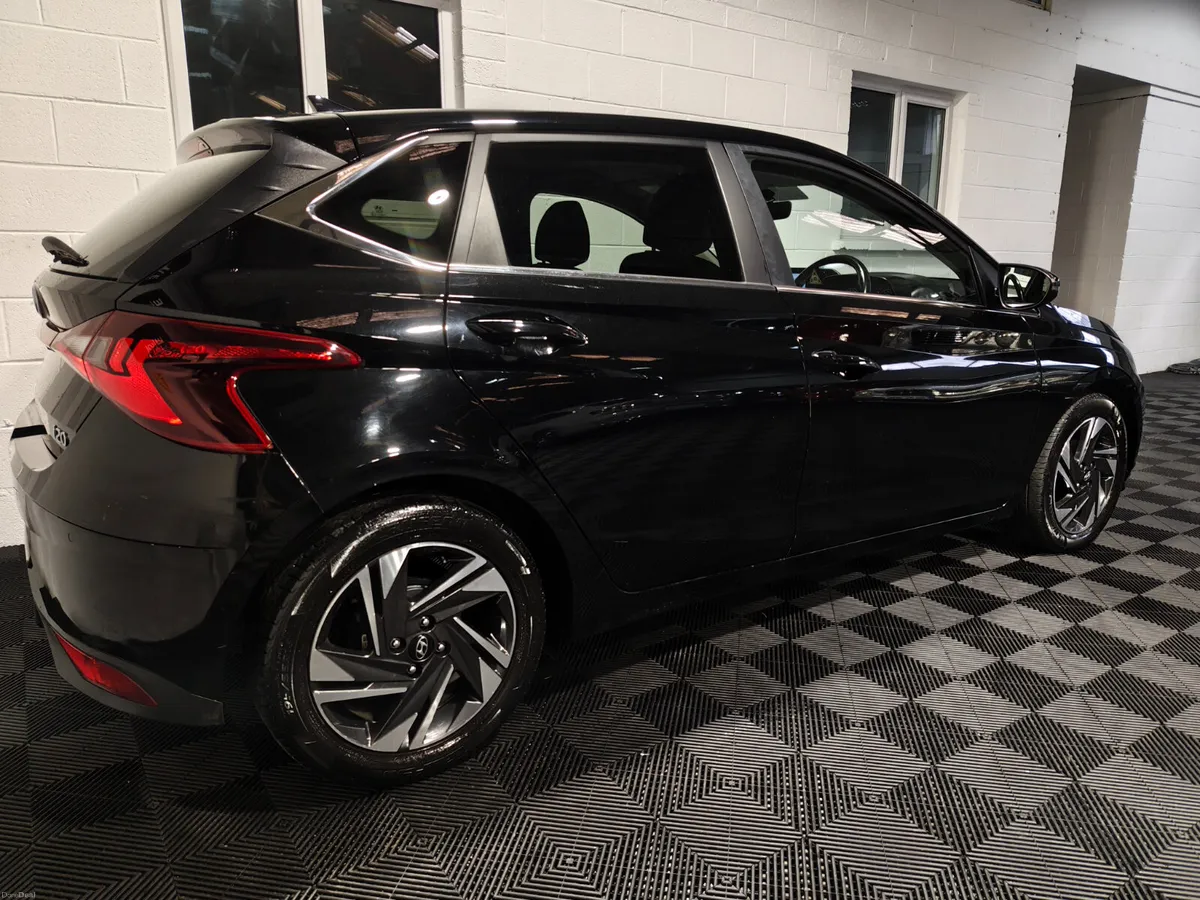 Hyundai i20 2021 1.2 DELUXE PLUS SPEC EXTRAS - Image 3