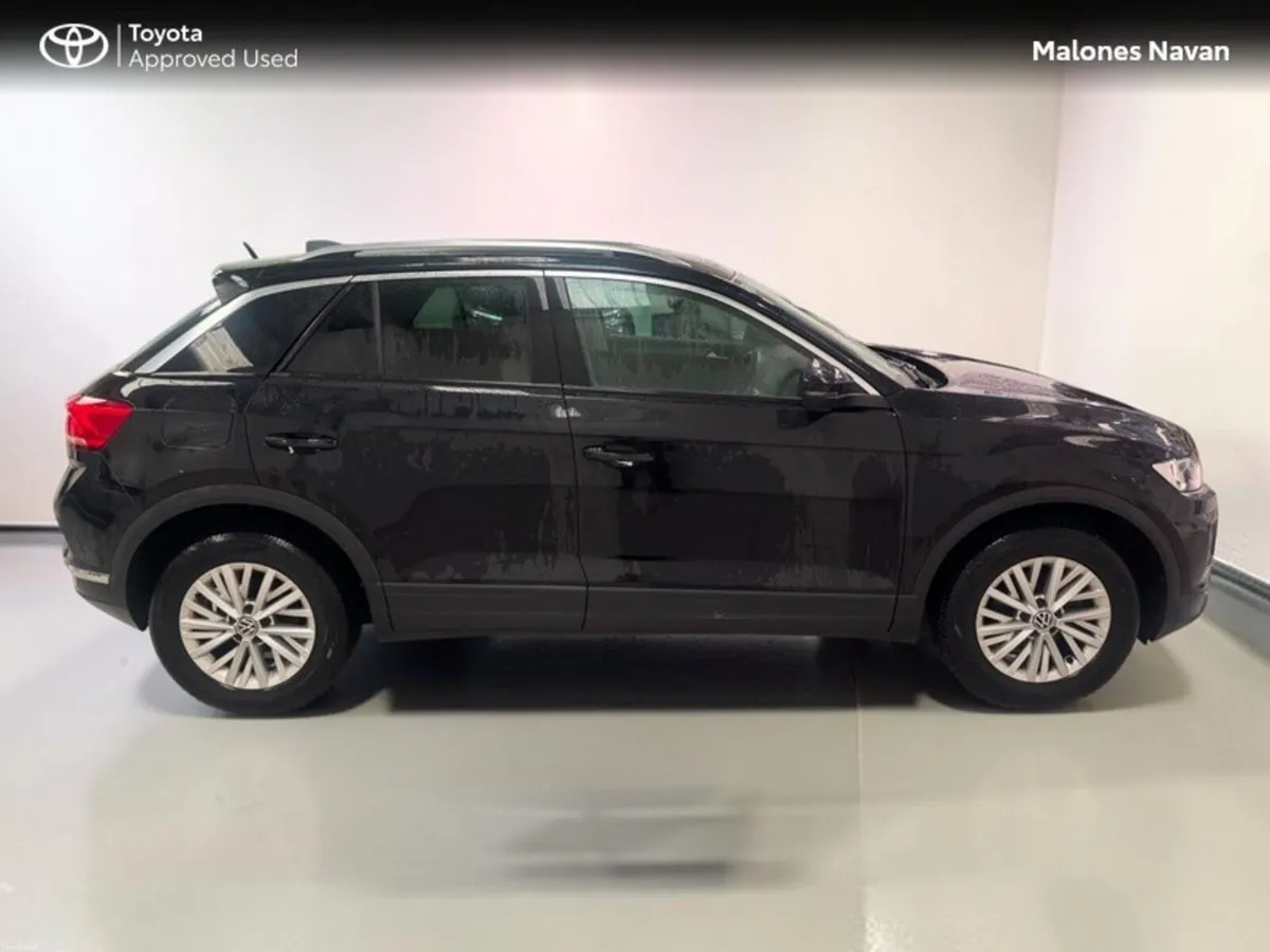 Volkswagen T-Roc DESIGN 1.0 TSI MANUAL 6SPEED FWD - Image 3