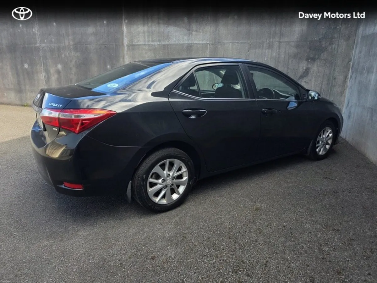 Toyota Corolla 1.4 D-4D LUNA 4DR - Image 2