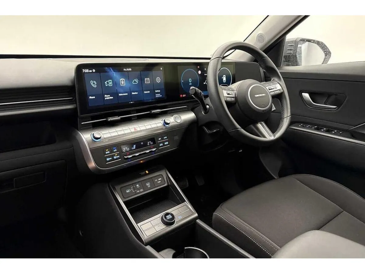 Hyundai KONA ADVANCE EV 65Kw ** LONG RANGE BATTERY - Image 4