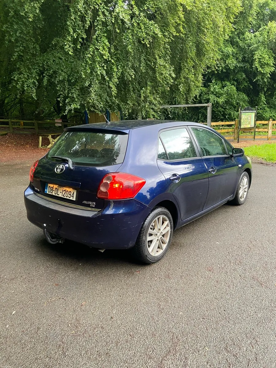 Toyota auris - Image 4