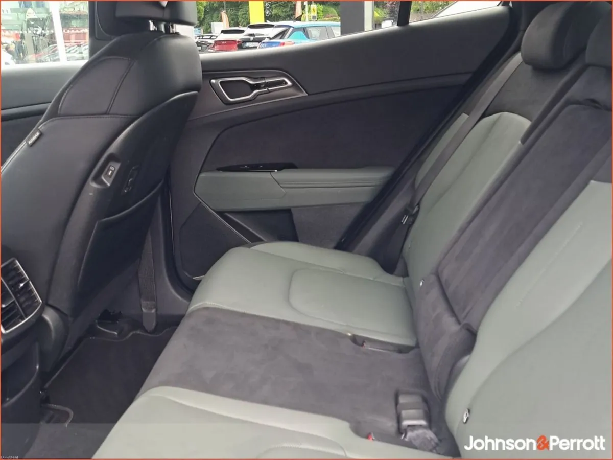 Kia Sportage Plug-in Hybrid - Image 5