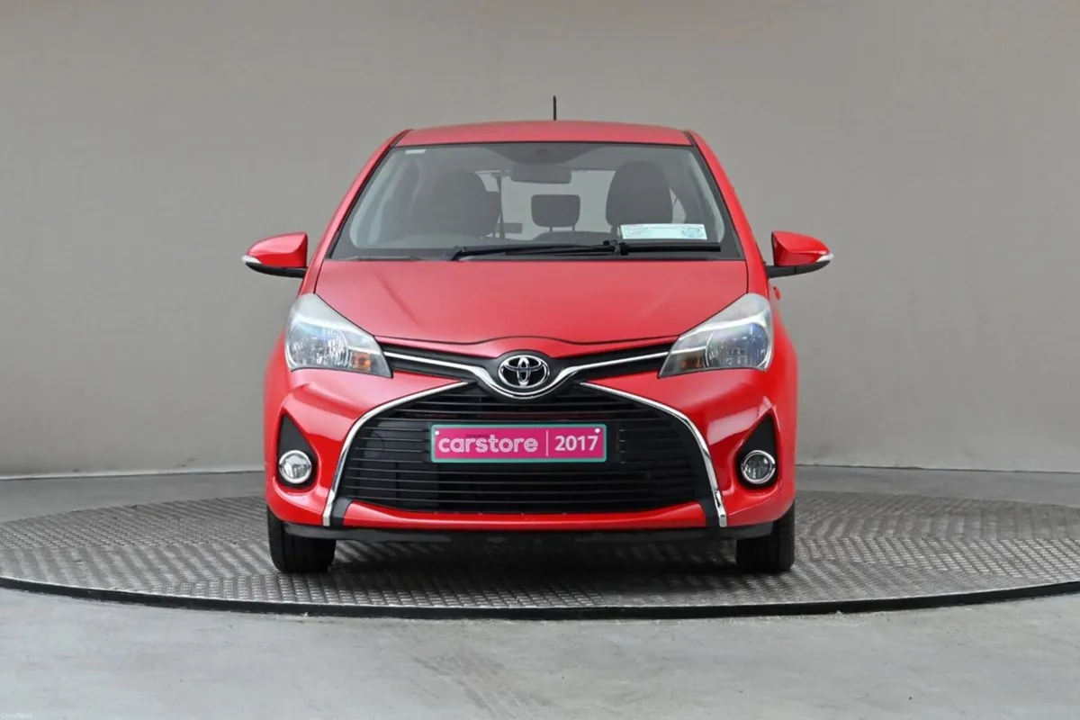 Toyota Yaris 1.0 VVT-i 5Dr Luna - Image 2