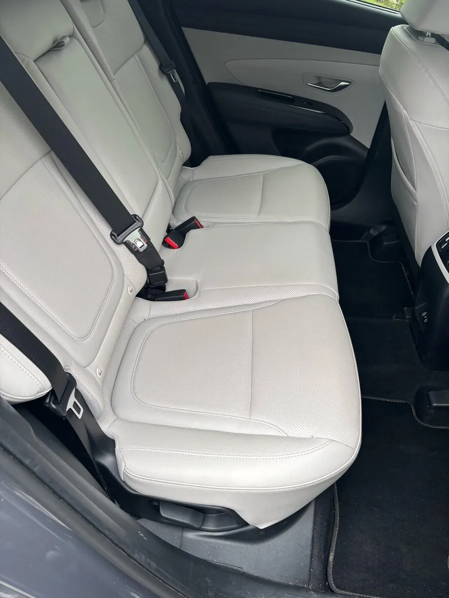 Hyundai Tucson Executive plus - Image 3
