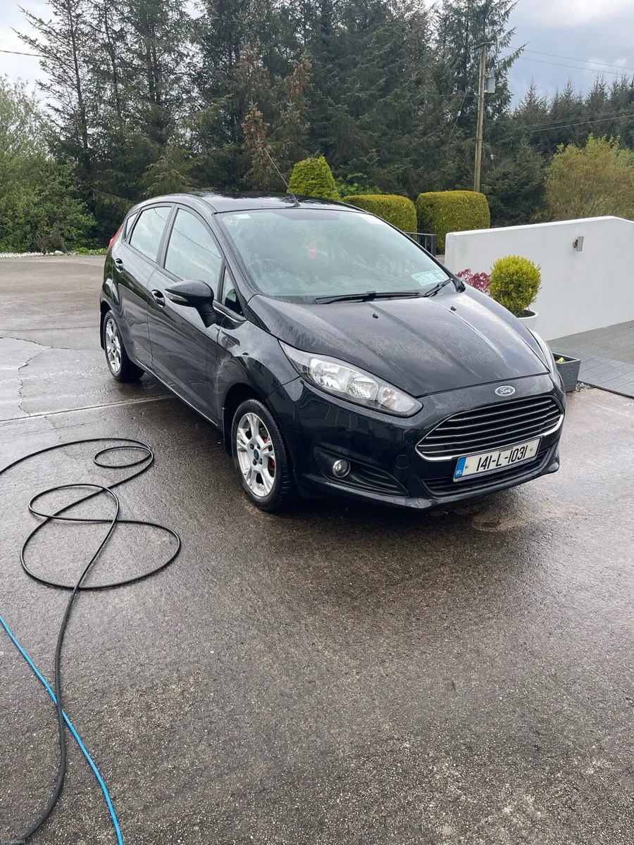 Ford fiesta - Image 2