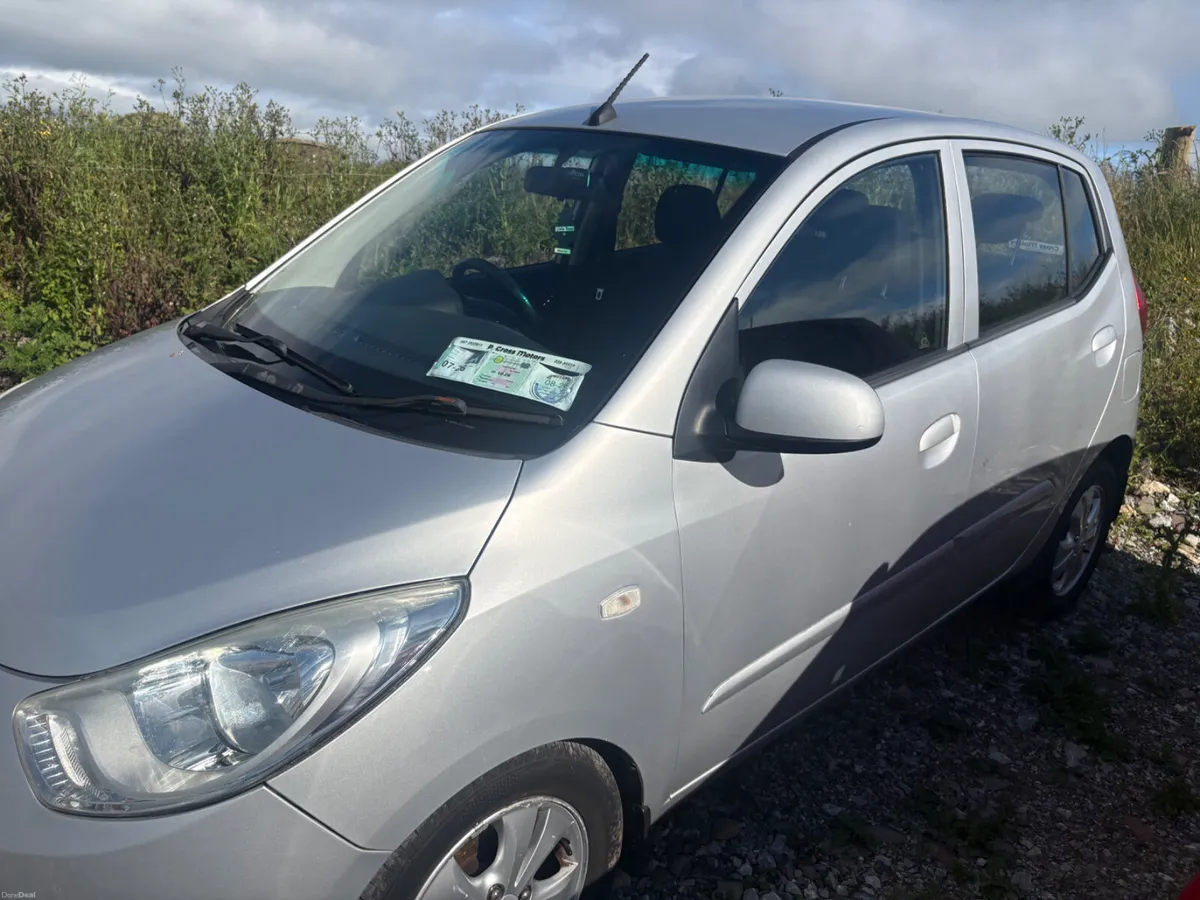 Hyundai i10 Automatic - Image 3