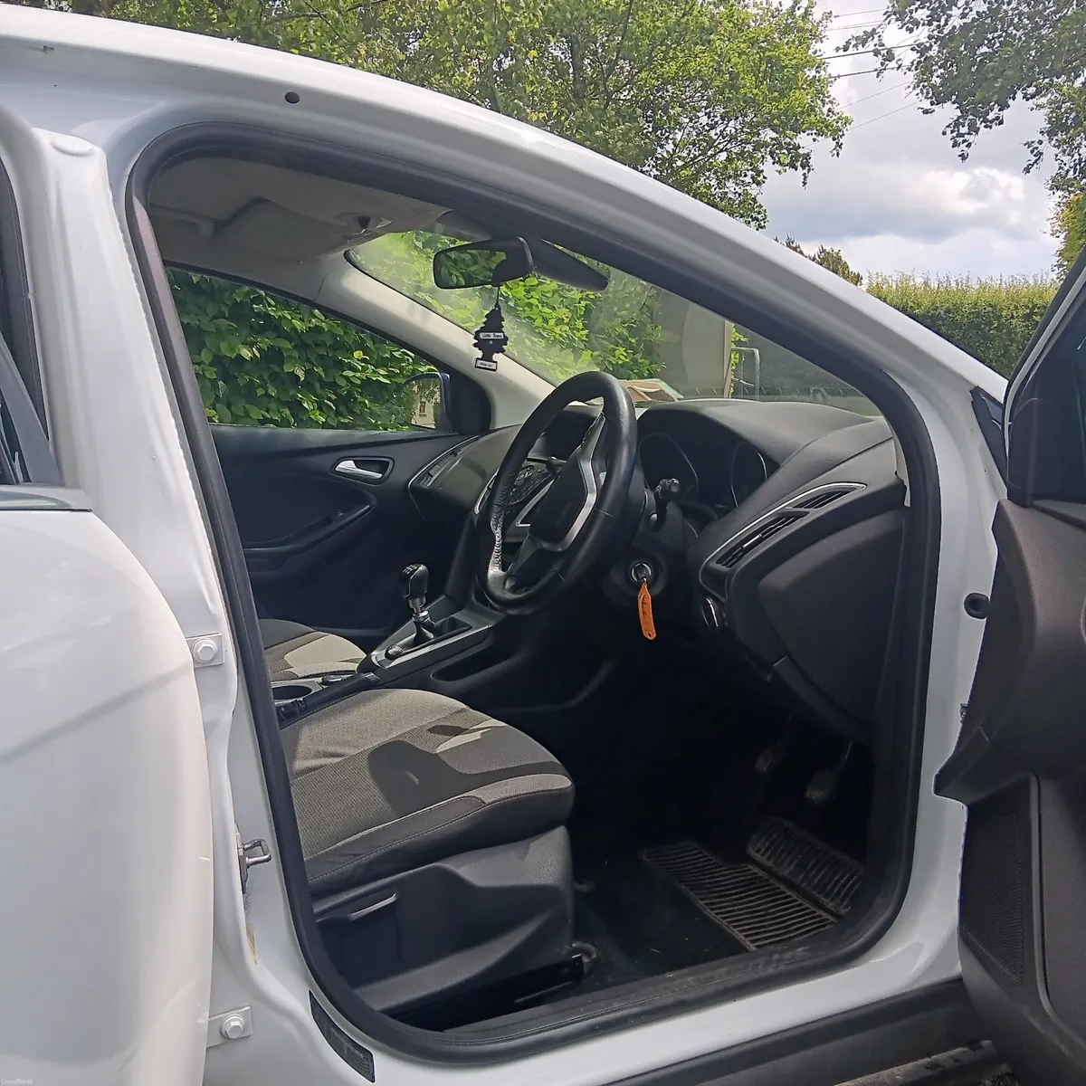 Ford Focus 1.6 TDCI Zetec Eco NCT 07/27 - Image 3