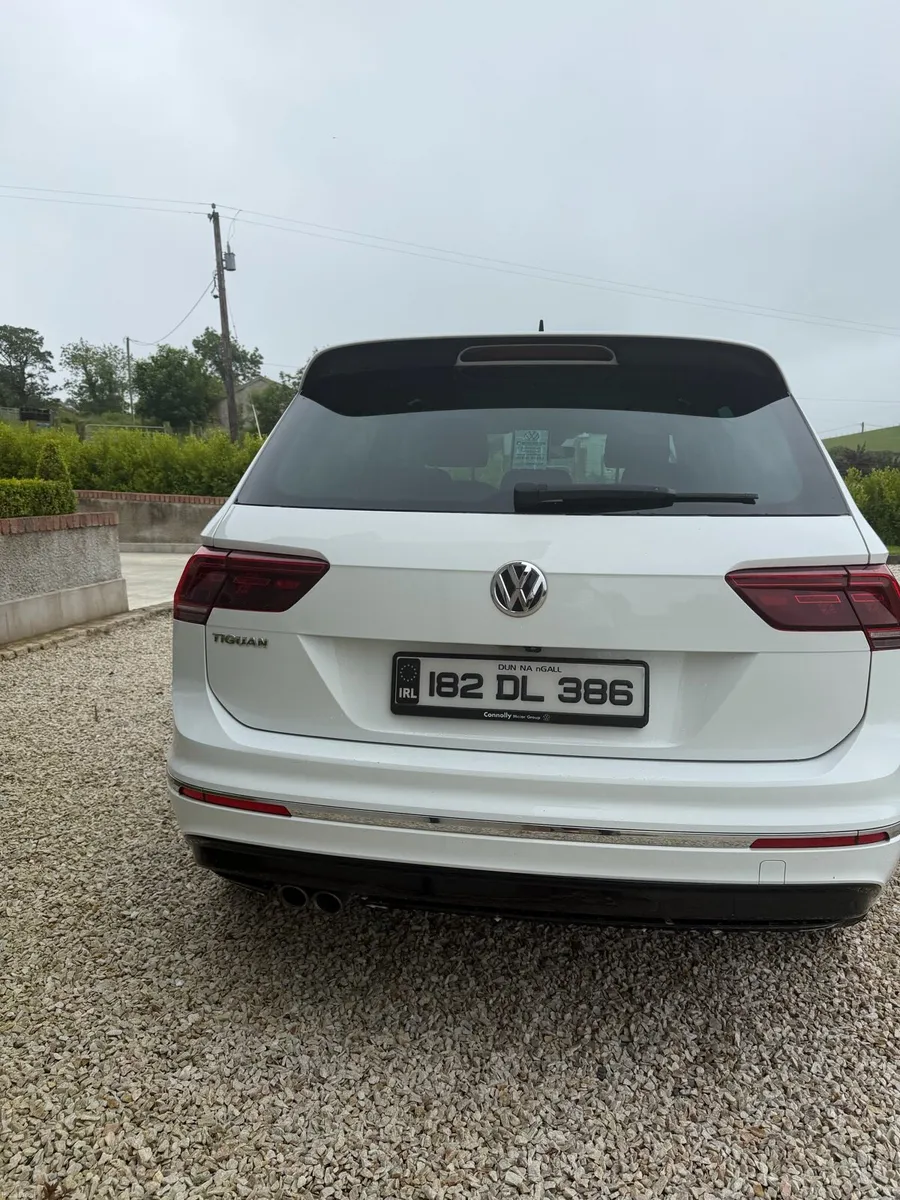 182 Volkswagen Tiguan R-Line - Image 4
