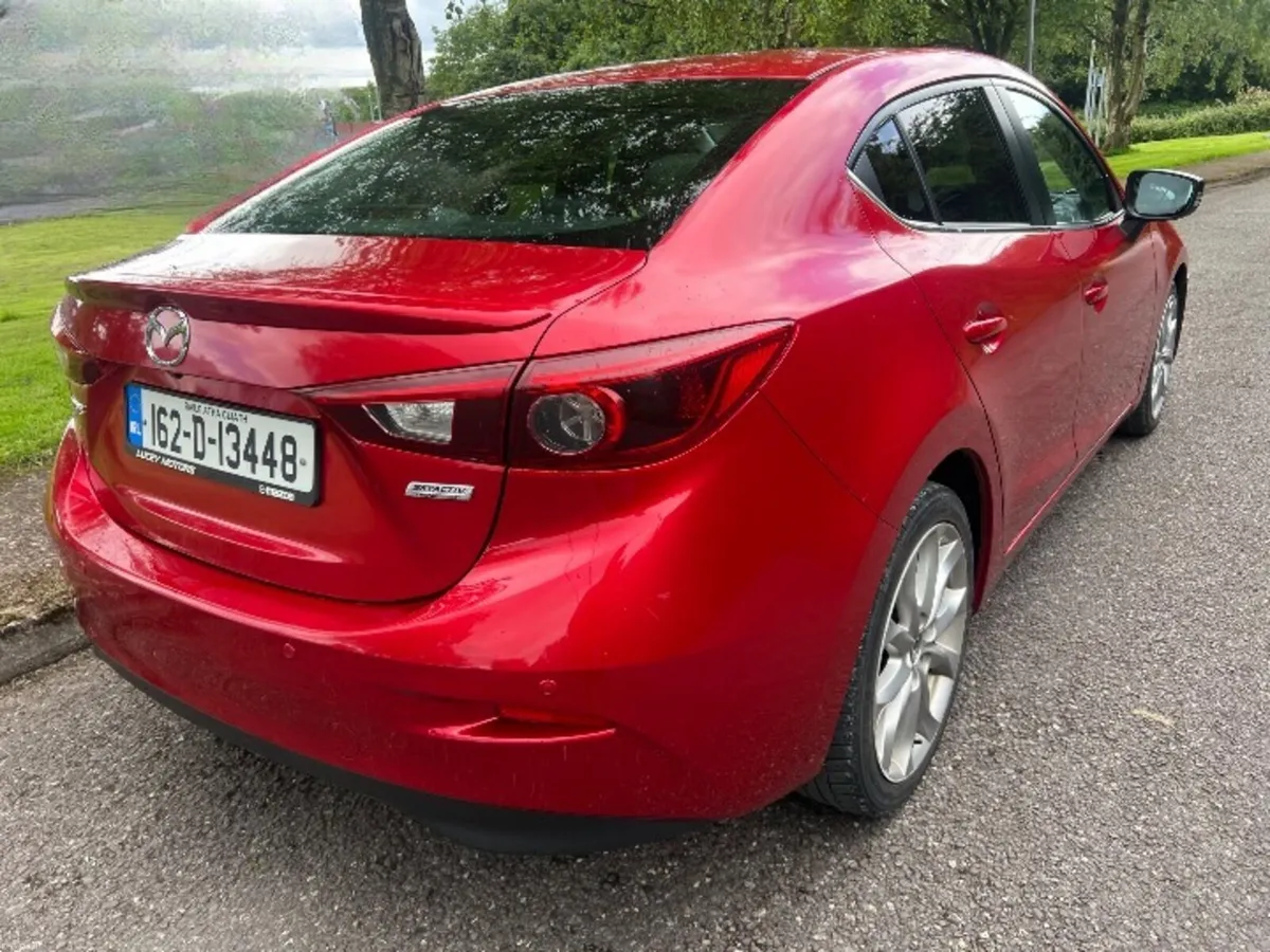 Mazda 3 - Image 2