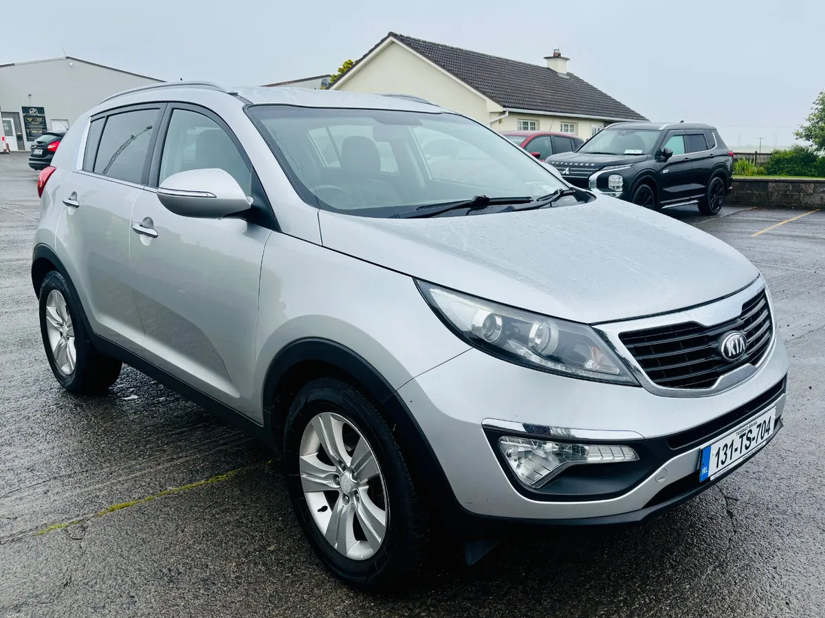 Kia Sportage 2013 IMMACULATE - Image 3