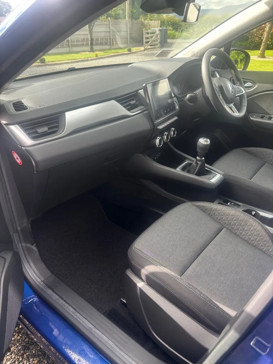 Renault Captur Evolution TCe 90 - Image 2