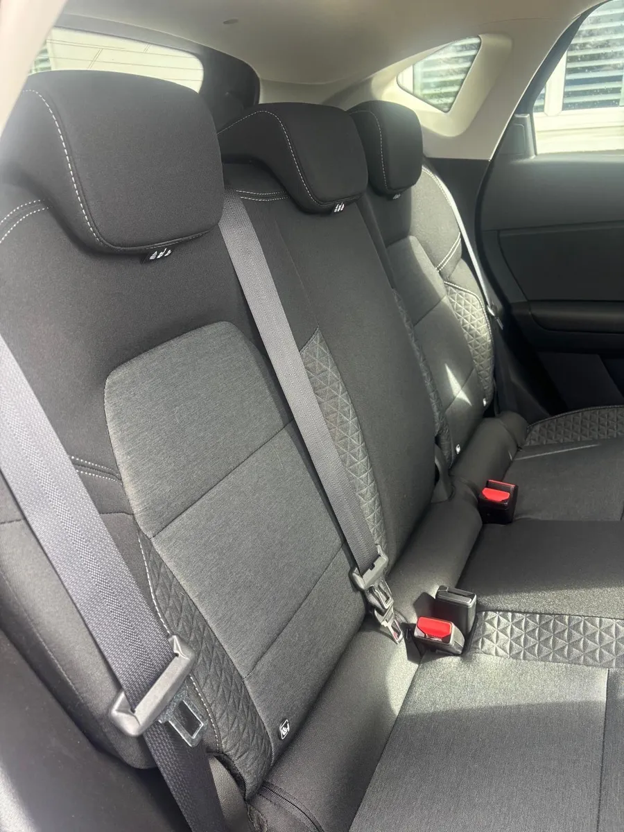 Renault Captur Evolution TCe 90 - Image 6