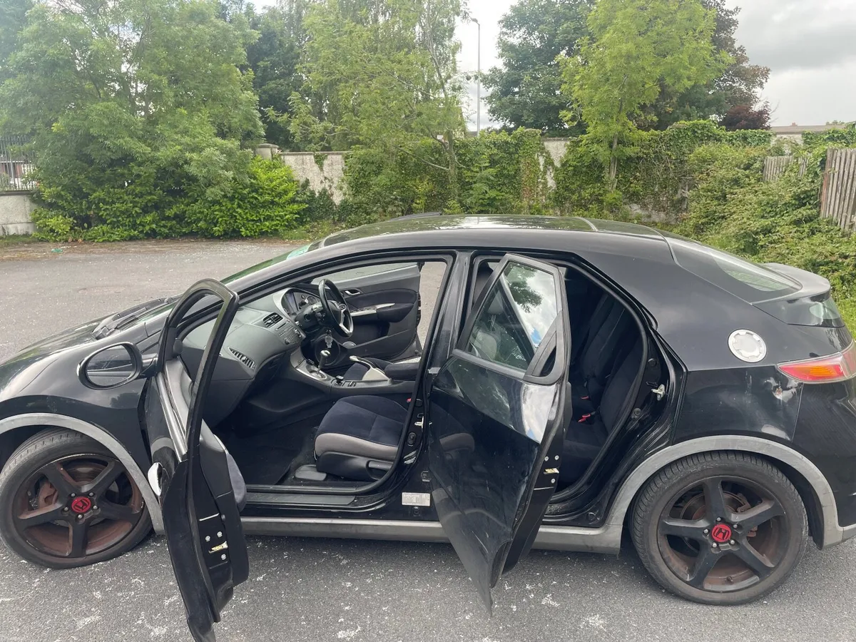 HONDA CIVIC  2007 1.8L Manual - Image 2