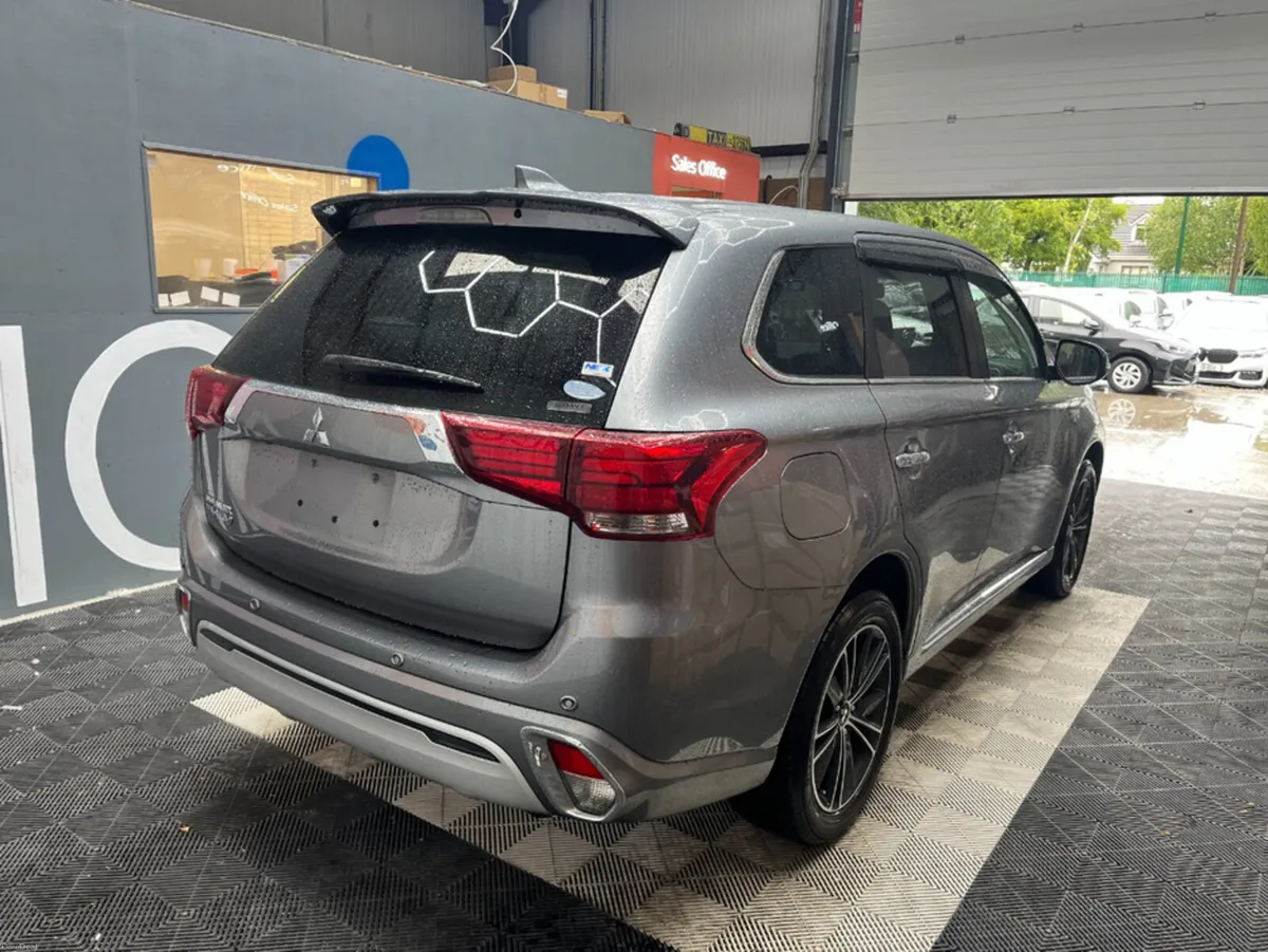 Mitsubishi Outlander 2019 MITSUBISHI OUTLANDER PHE - Image 2