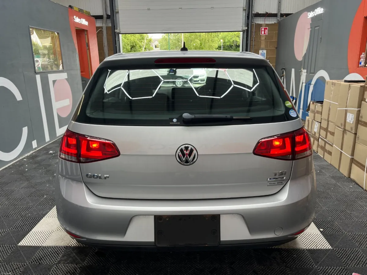Volkswagen Golf 2016 VOLKSWAGEN GOLF TSI COMFORT L - Image 4