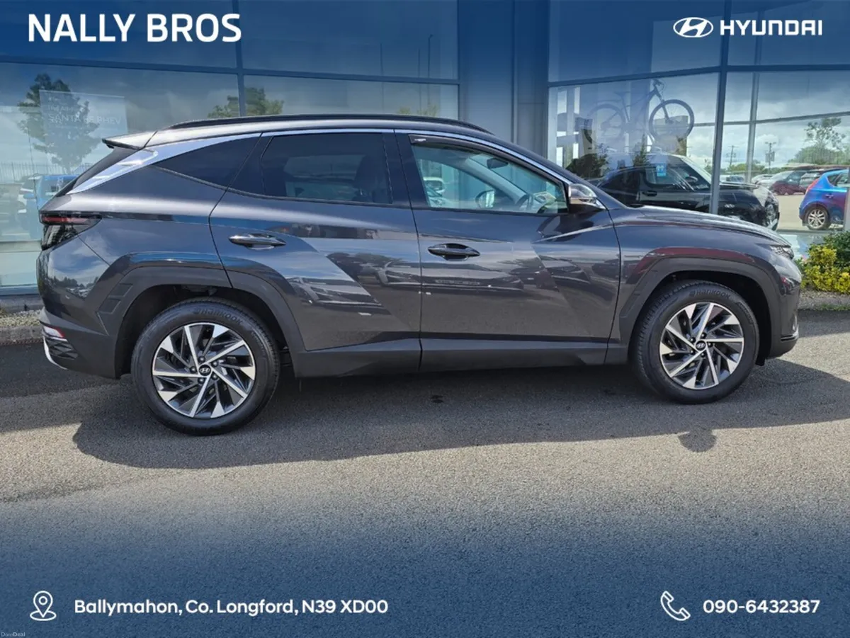 Hyundai Tucson EXECUTIVE PLUS 5DR - Image 2