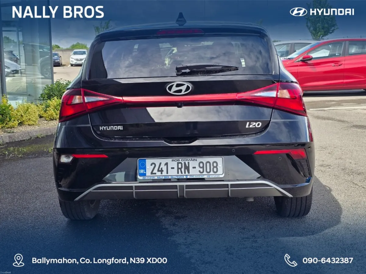 Hyundai i20 PLUS AUTOMATIC 5DR AUTO - Image 4
