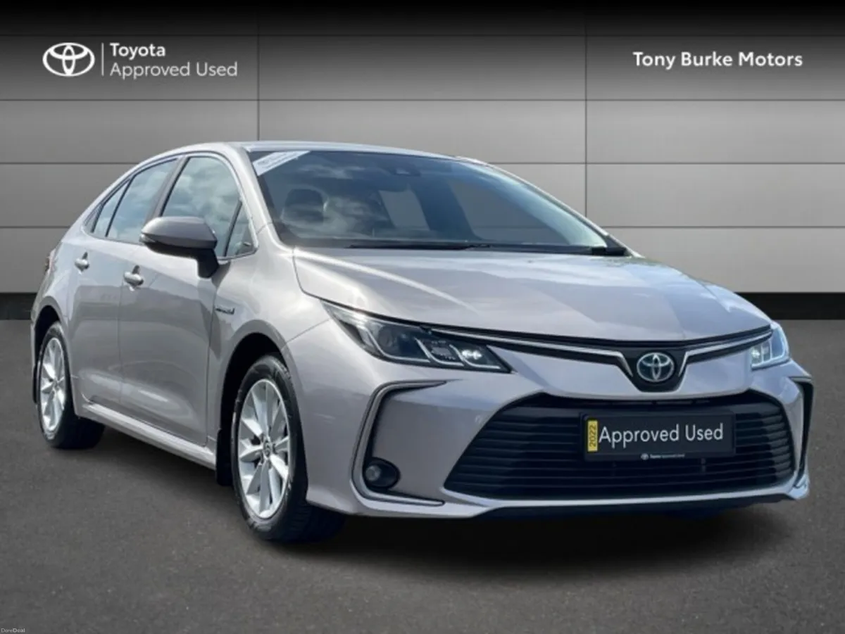 Toyota Corolla Saloon - Luna Edition - 1.8 Hybrid - Image 1