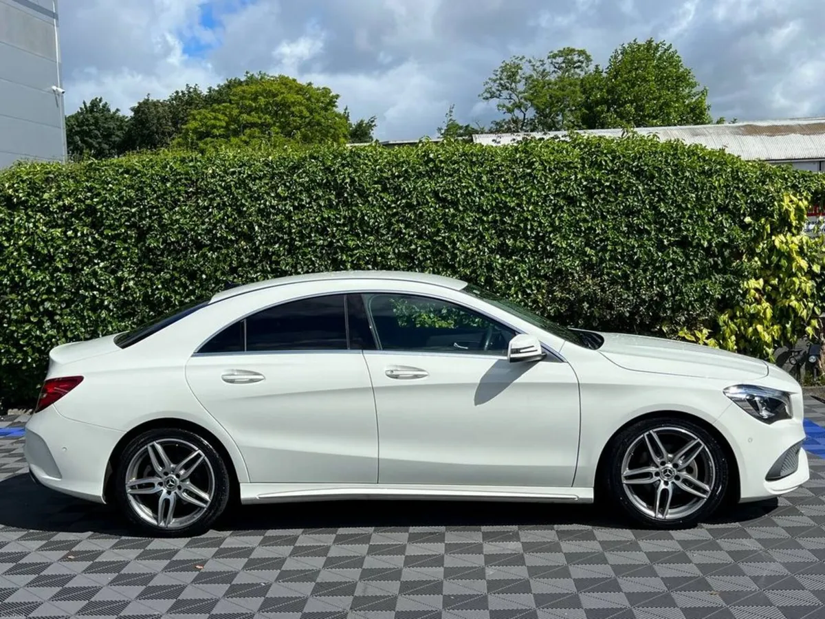 Mercedes-Benz CLA CLA180 AMG-NIGHT PACK 1.6 AUTO / - Image 2