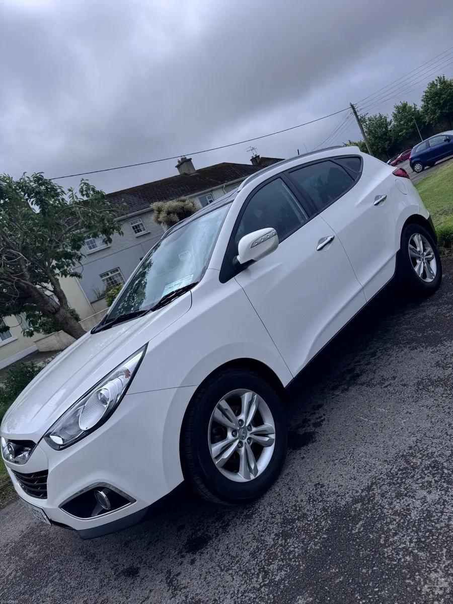 Hyundai ix35 - Image 2
