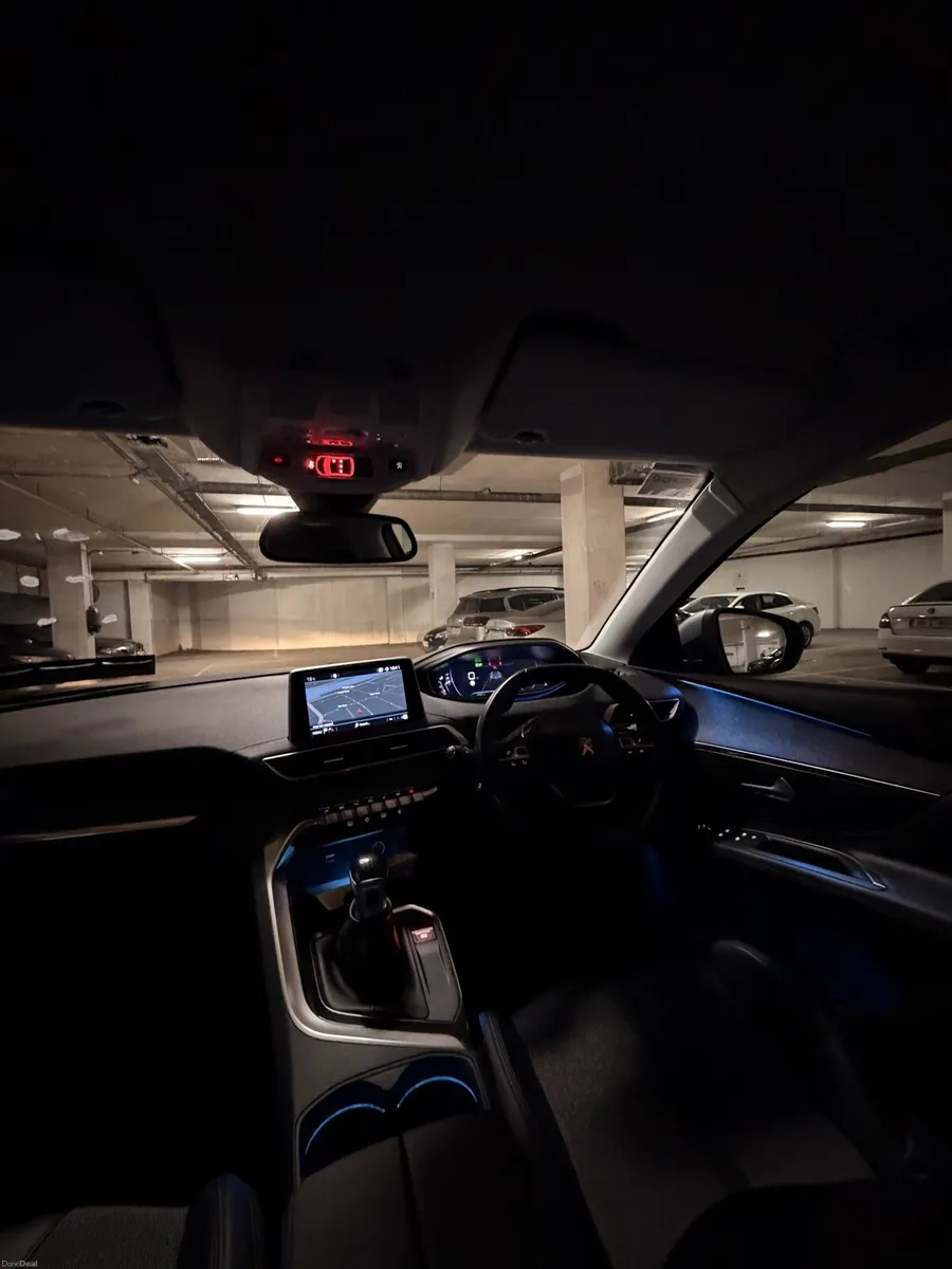 2017 Peugeot 3008 - Image 4