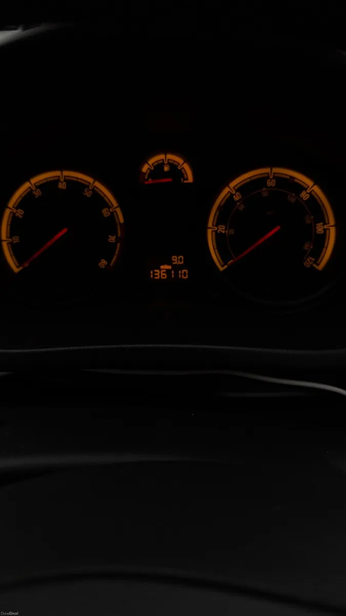 Opel Corsa 1.2 L - Image 4