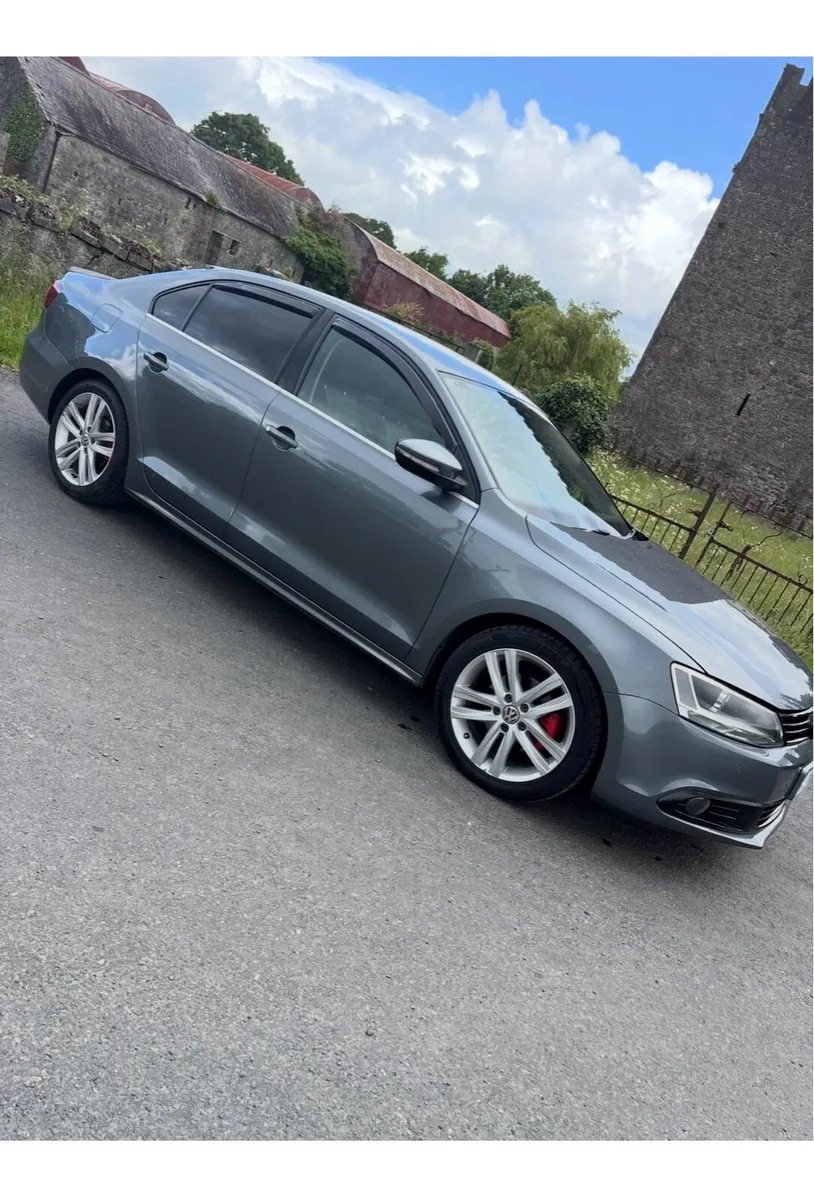 Car - Image 3
