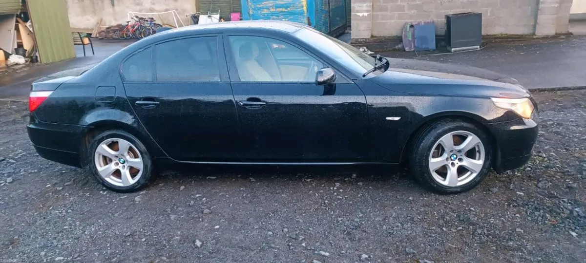 BMW E60 520 - Image 1