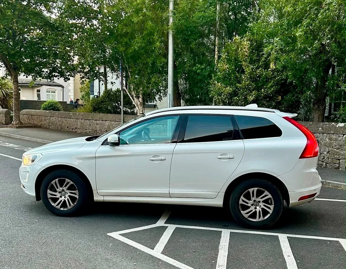 Volvo XC60 2016 - Image 3