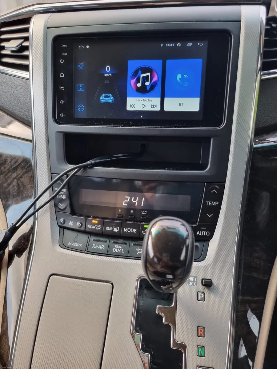 Toyota Alphard - Image 5