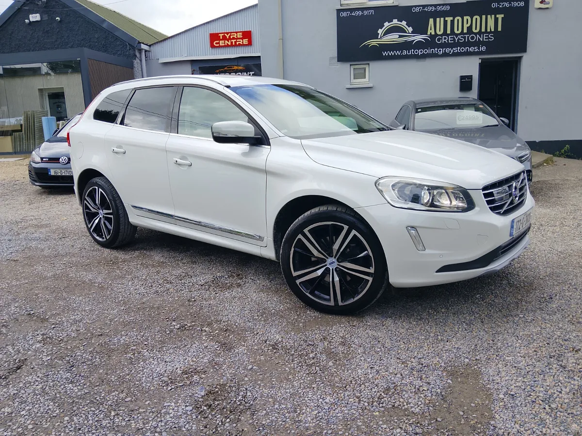 XC60 // PANORAMIC ROOF // AUTO - Image 4