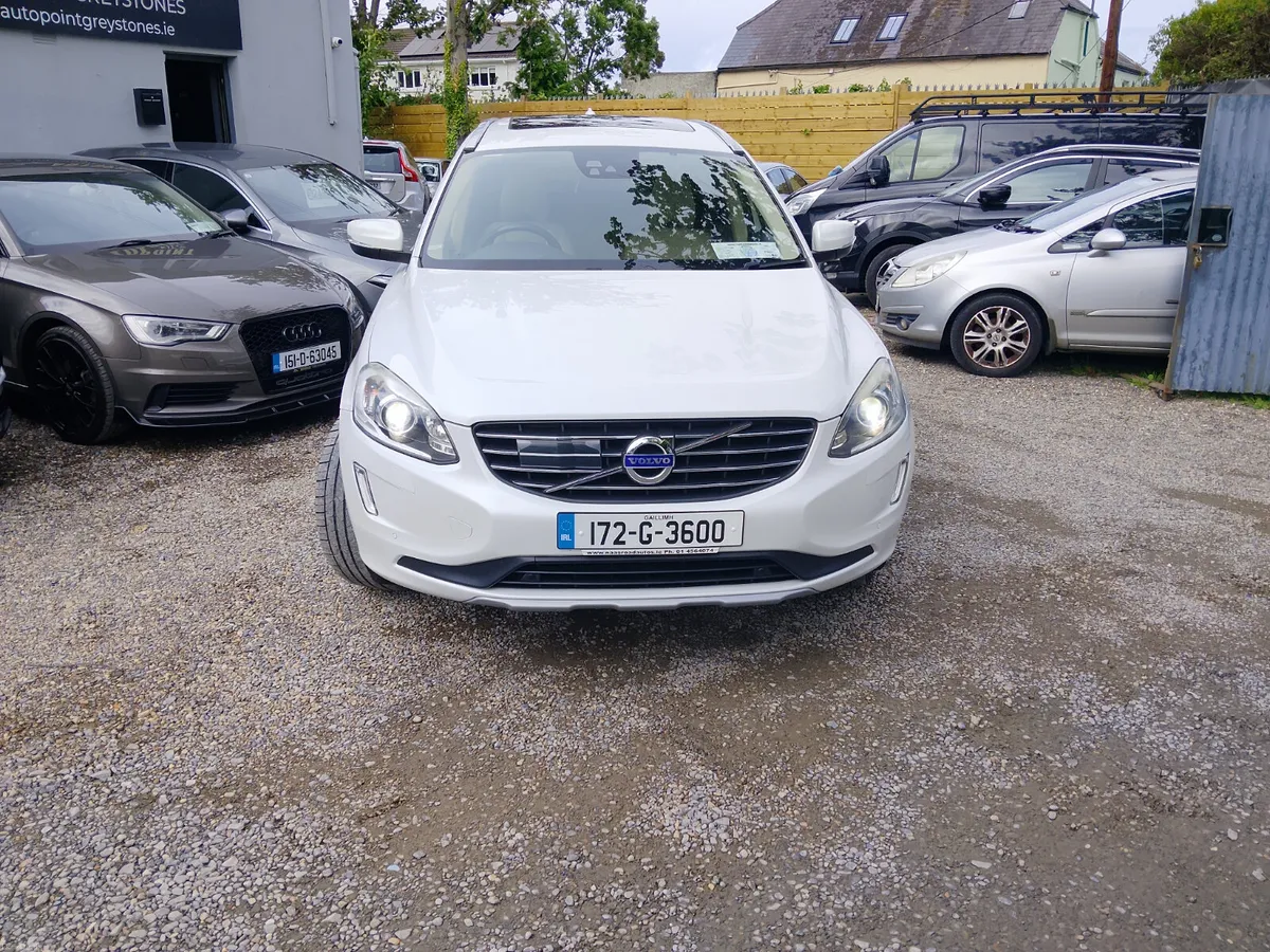 XC60 // PAN ROOF // AUTO - Image 6