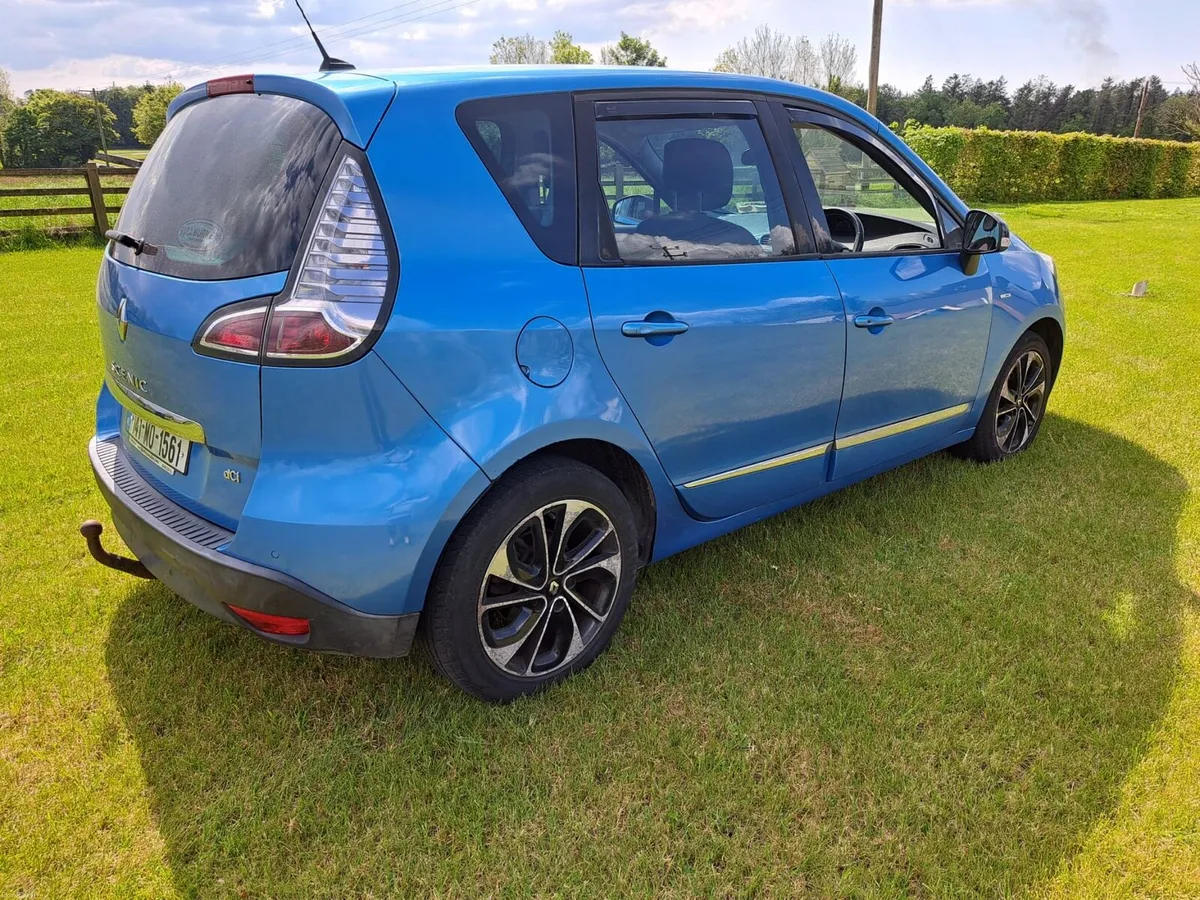 2014 Renault Scenic Bose 1.5 dCi 110 - Image 2