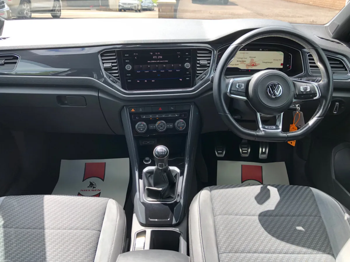 2019 Volkswagen T-Roc 1.6 TDI R-Line 115 BHP - Image 3