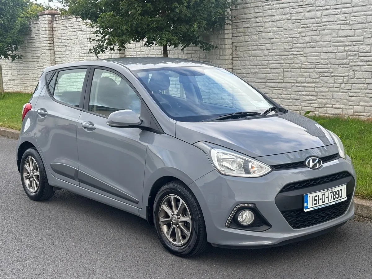 151 Hyundai i10 Deluxe 1.0 Petrol 5dr - Image 2