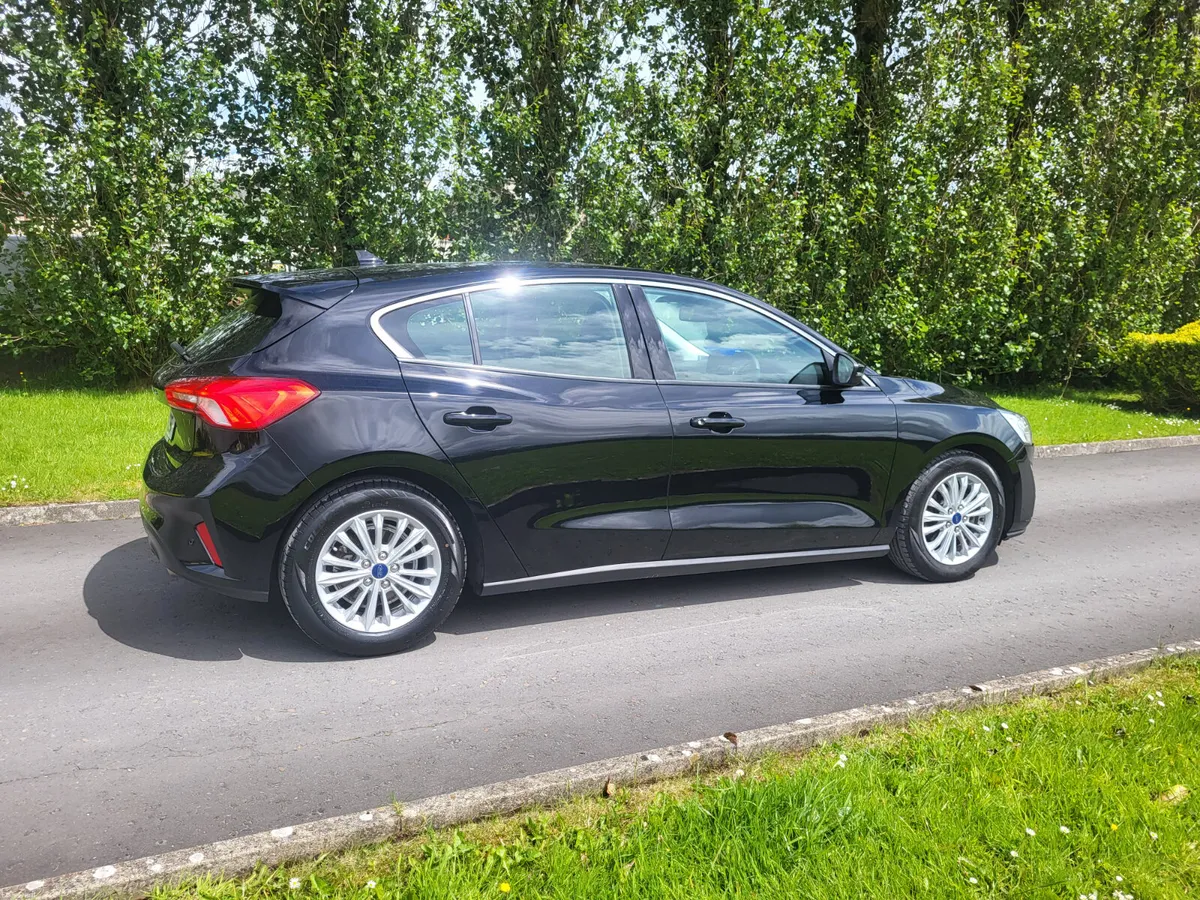 Ford Focus .1.5 Diesel  Titanium . - Image 2