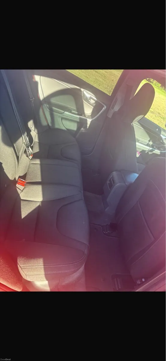 Volvo S60 excellent condition - Image 6