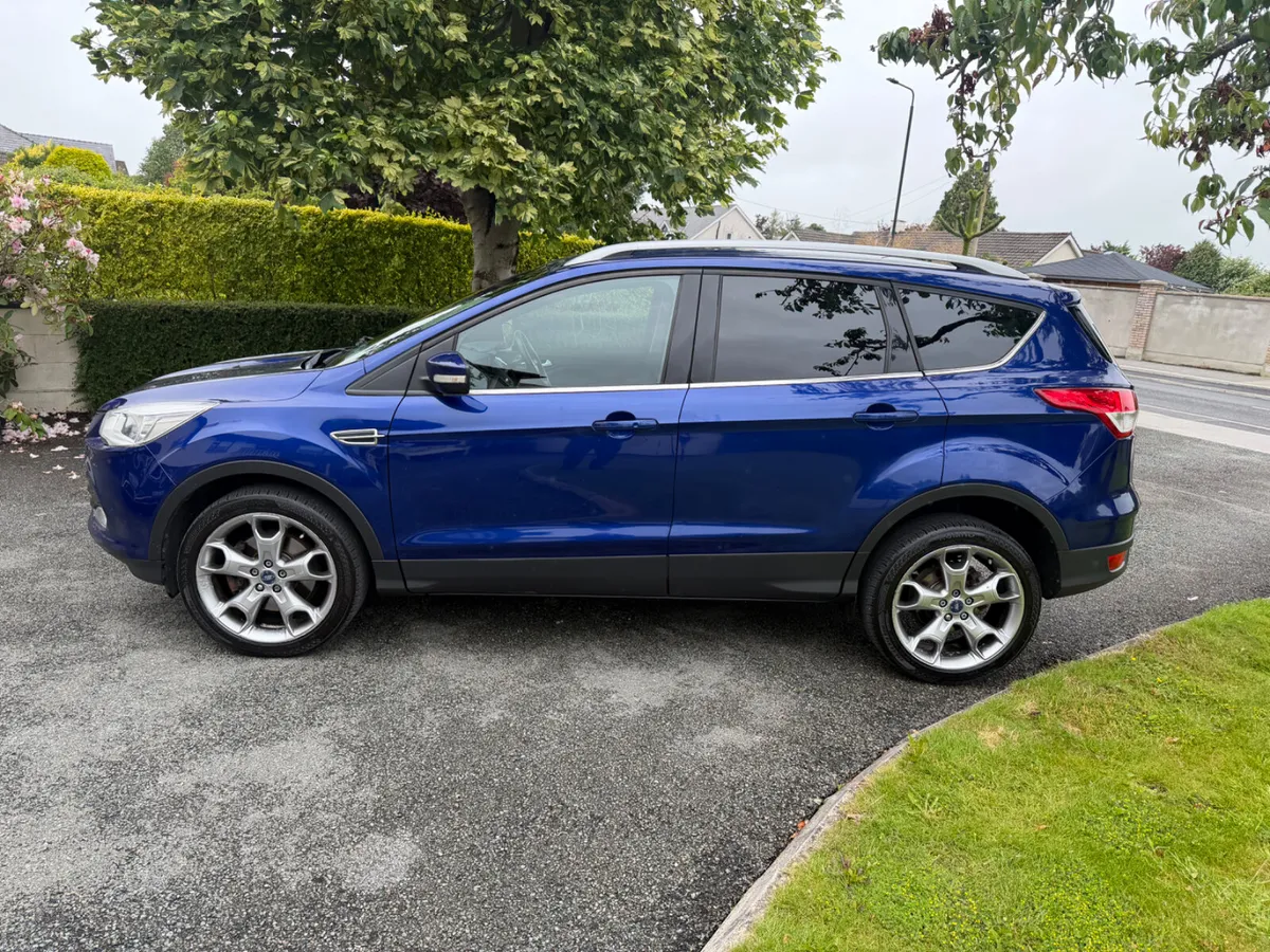 2016 Ford kuga diesel crew cab, low tax - Image 3