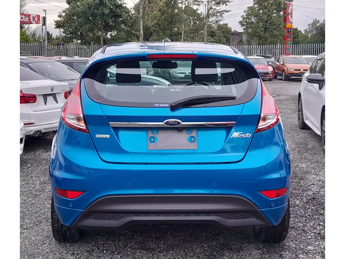 Ford Fiesta 1.0L Petrol  Automatic Low Mileage (61 - Image 4