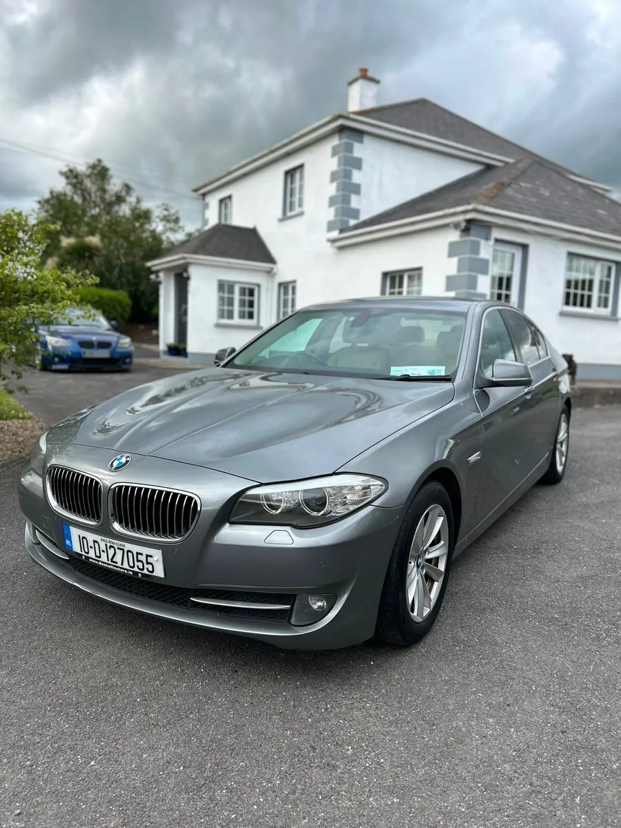 2010 bmw 520D 8 speed auto - Image 1