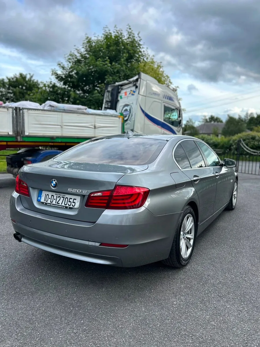 2010 bmw 520D 8 speed auto - Image 3