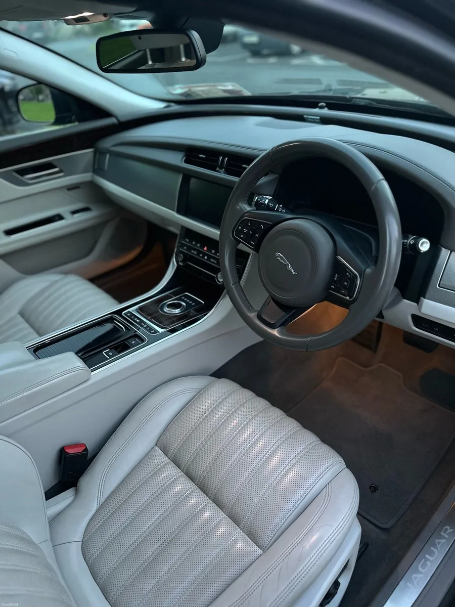 2018 Jaguar XF 2.0D Automatic Luxury/Performance - Image 2