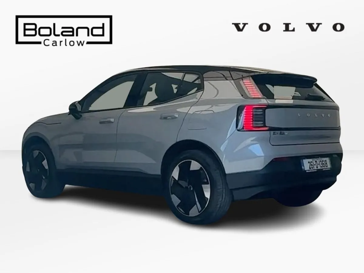 Volvo EX30 PLUS LONG RANGE *0% APR* €70 PER WEEK O - Image 4