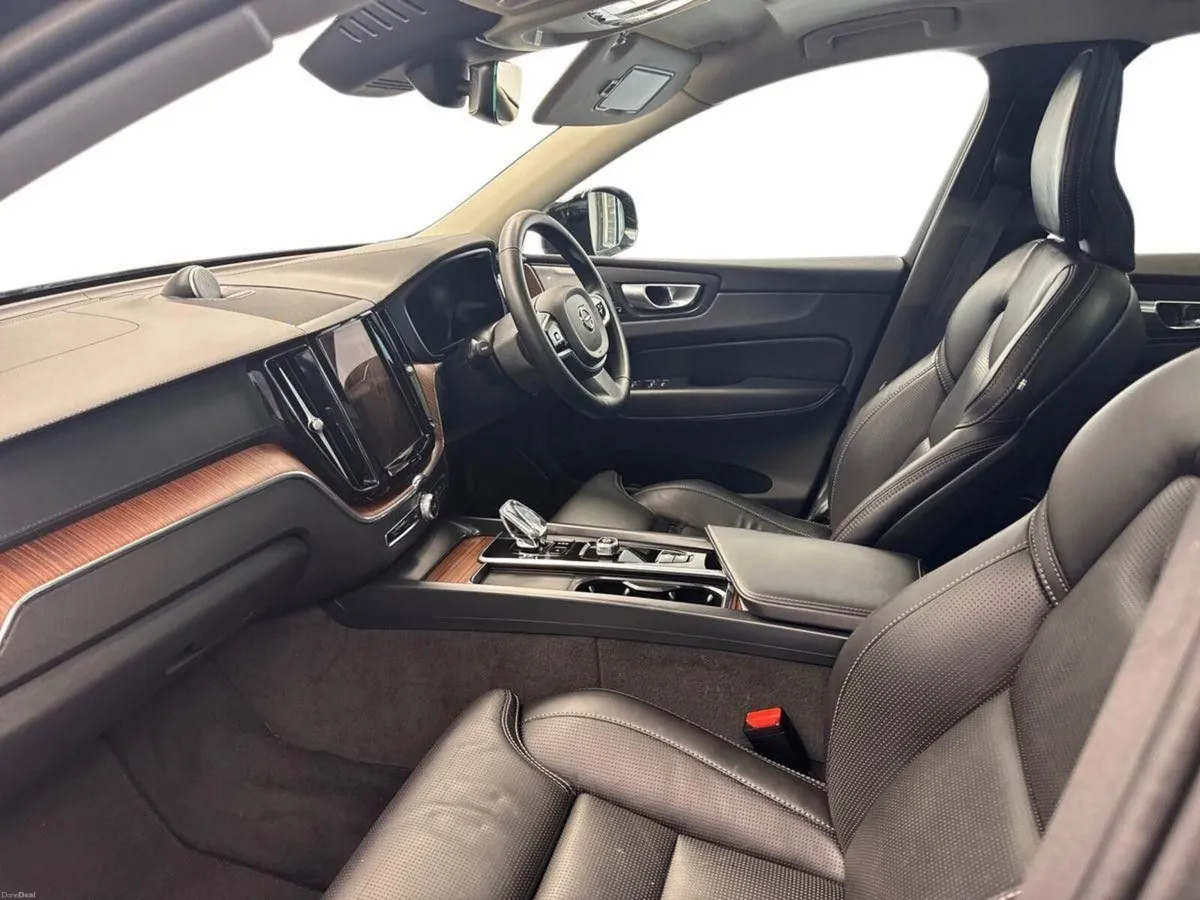 Volvo XC60 T6 ULTRA DARK *3YR WARRANTY* €140 PER W - Image 2